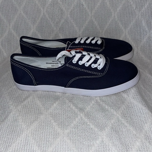 NIB Mossimo Supply Co. Women’s Dark Blue Sneakers. Size 11. - Picture 2 of 6